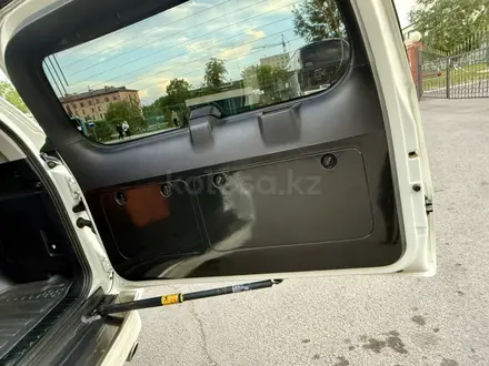 Toyota Land Cruiser Prado 2022 года за 32 000 000 тг. в Караганда – фото 19