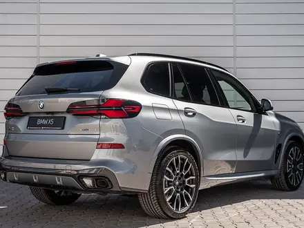BMW X5 XDrive 40i 2025 года за 75 247 459 тг. в Астана – фото 3