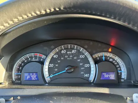 Toyota Camry 2014 года за 7 900 000 тг. в Актобе – фото 19