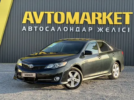 Toyota Camry 2014 года за 7 900 000 тг. в Актобе