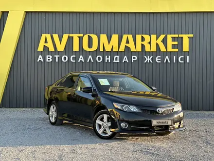 Toyota Camry 2014 года за 7 900 000 тг. в Актобе – фото 2