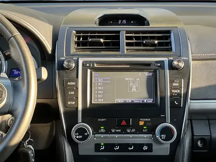 Toyota Camry 2014 года за 7 900 000 тг. в Актобе – фото 5