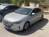 Hyundai Elantra 2019 года за 6 100 000 тг. в Актау – фото 2
