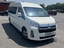 Toyota HiAce, 2023
