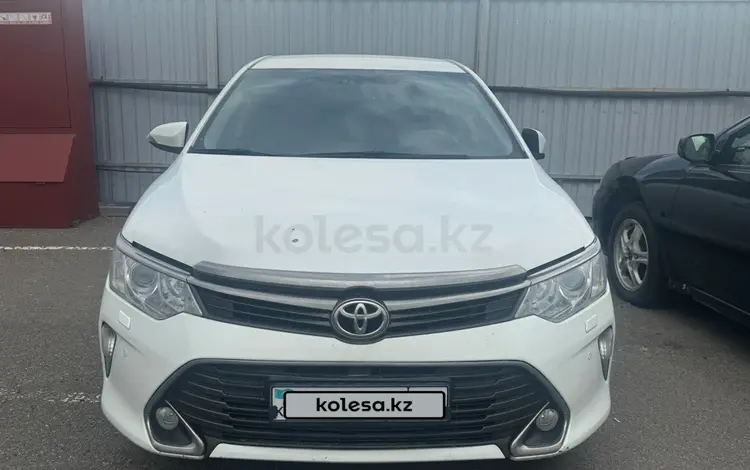 Toyota Camry 2015 года за 9 690 000 тг. в Астана