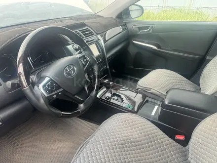 Toyota Camry 2015 года за 9 690 000 тг. в Астана – фото 6