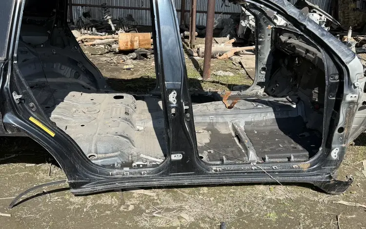 Порог стойка кузовүшін200 000 тг. в Семей