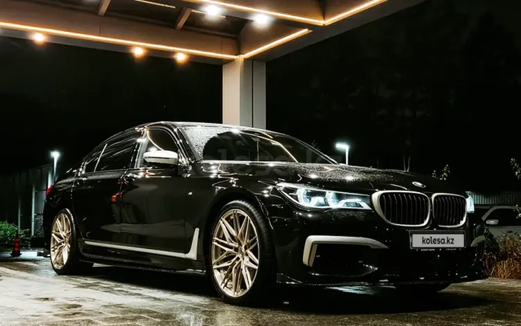 BMW M760 2018 года за 50 000 000 тг. в Алматы