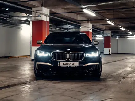 BMW M760 2018 года за 50 000 000 тг. в Алматы – фото 3
