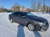 Toyota Camry 2015 года за 11 600 000 тг. в Павлодар – фото 2