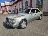 Mercedes-Benz E 200 1993 годаfor1 700 000 тг. в Шымкент – фото 2