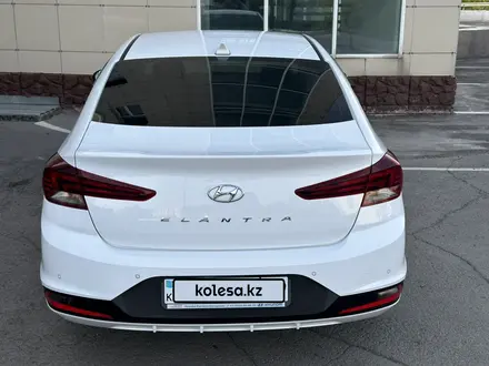Hyundai Elantra 2019 года за 6 700 000 тг. в Караганда – фото 12
