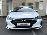 Hyundai Elantra 2019 года за 6 990 000 тг. в Караганда – фото 5