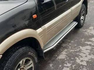 Nissan Mistral