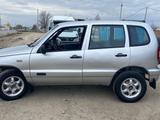 Chevrolet Niva 2005 года за 1 550 000 тг. в Туркестан – фото 5