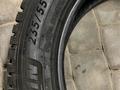 Зимния шина 235/55R19 Michelin одиночкаfor50 000 тг. в Алматы