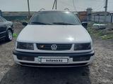 Volkswagen Passat 1994 годаүшін2 300 000 тг. в Алматы – фото 2