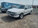 Volkswagen Passat 1994 годаүшін2 300 000 тг. в Алматы