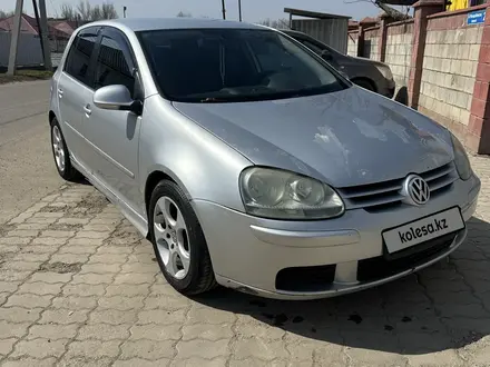 Volkswagen Golf 2004 года за 2 800 000 тг. в Алматы
