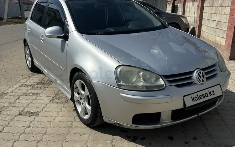 Volkswagen Golf 2004 годаүшін2 800 000 тг. в Алматы