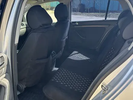 Volkswagen Golf 2004 года за 2 800 000 тг. в Алматы – фото 7