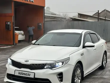 Kia K5 2016 года за 7 900 000 тг. в Алматы – фото 2