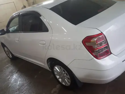 Chevrolet Cobalt 2014 года за 4 000 000 тг. в Шу – фото 2