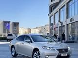 Lexus ES 300h 2013 года за 7 000 000 тг. в Актау – фото 2