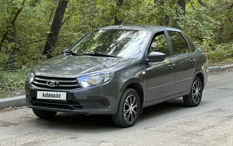 ВАЗ (Lada) Granta 2190 2020 годаүшін4 000 000 тг. в Семей