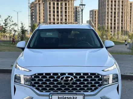 Hyundai Santa Fe 2021 года за 14 200 000 тг. в Астана – фото 3