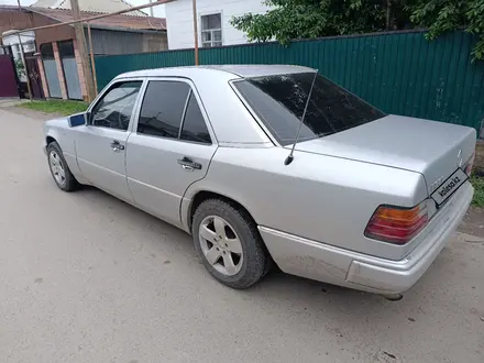 Mercedes-Benz E 300 1991 года за 1 400 000 тг. в Кордай – фото 9