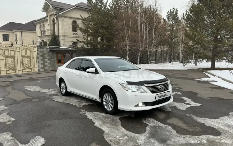 Toyota Camry 2014 годаfor10 500 000 тг. в Алматы