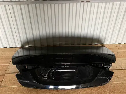 Крышка багажника на Мерседес W223 S class 223 за 1 000 тг. в Алматы