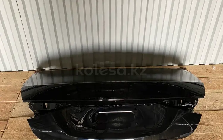 Крышка багажника на Мерседес W223 S class 223 за 1 000 тг. в Алматы