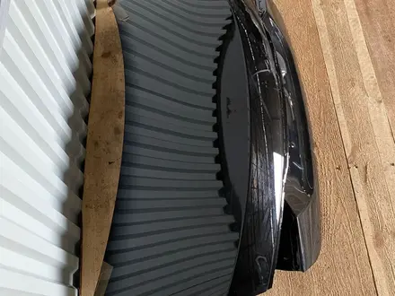 Крышка багажника на Мерседес W223 S class 223 за 1 000 тг. в Алматы – фото 2