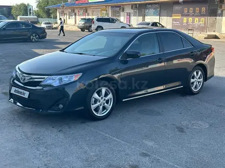 Toyota Camry 2013 года за 7 200 000 тг. в Жанаозен – фото 2