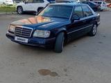 Mercedes-Benz E 280 1994 года за 2 900 000 тг. в Уральск – фото 2