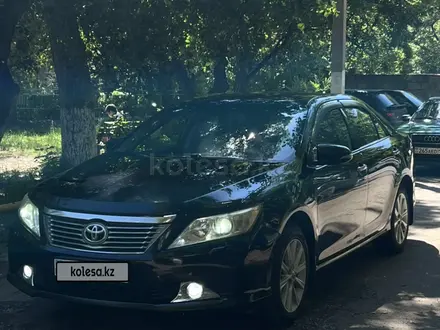 Toyota Camry 2013 года за 8 200 000 тг. в Петропавловск – фото 2