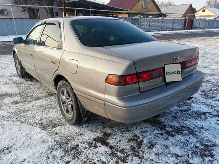 Toyota Camry 1998 года за 2 700 000 тг. в Алматы – фото 3