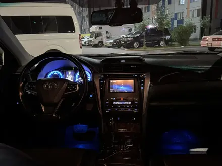Toyota Camry 2015 года за 9 450 000 тг. в Алматы – фото 12