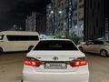 Toyota Camry 2015 года за 9 450 000 тг. в Алматы – фото 2