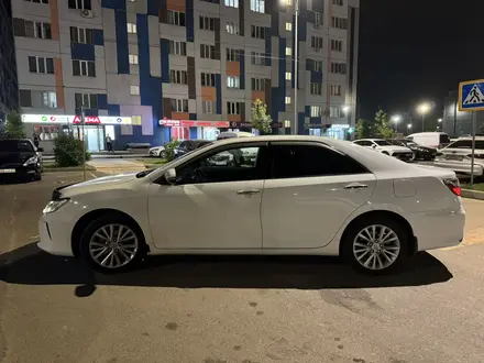 Toyota Camry 2015 года за 9 450 000 тг. в Алматы – фото 4