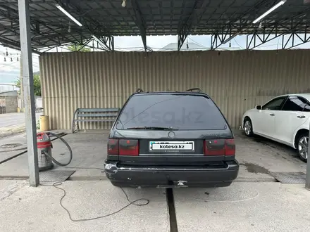 Volkswagen Passat 1994 года за 1 200 000 тг. в Шымкент – фото 4