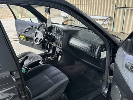 Volkswagen Passat 1994 года за 1 200 000 тг. в Шымкент – фото 8