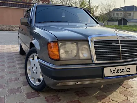 Mercedes-Benz E 230 1992 года за 1 790 000 тг. в Шымкент – фото 2