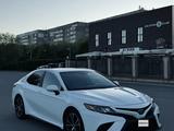 Toyota Camry 2018 года за 8 200 000 тг. в Уральск
