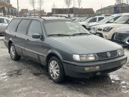 Volkswagen Passat 1995 года за 2 200 000 тг. в Кокшетау – фото 2