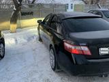 Toyota Camry 2007 года за 7 500 000 тг. в Павлодар – фото 2