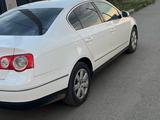 Volkswagen Passat 2006 годаүшін3 500 000 тг. в Усть-Каменогорск – фото 2