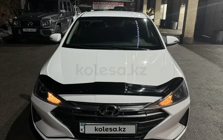 Hyundai Elantra 2019 годаfor7 700 000 тг. в Алматы